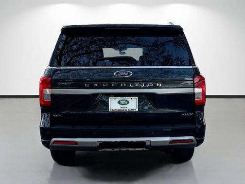 Dark Matter Metallic 2022 Ford Expedition Max XLT