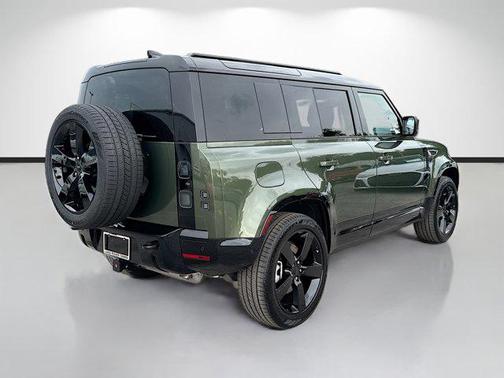 Woolstone Green Metallic 2026 Land Rover Defender P400 X-Dynamic SE
