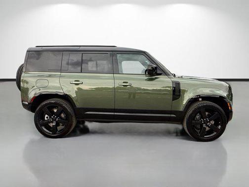 Woolstone Green Metallic 2026 Land Rover Defender P400 X-Dynamic SE