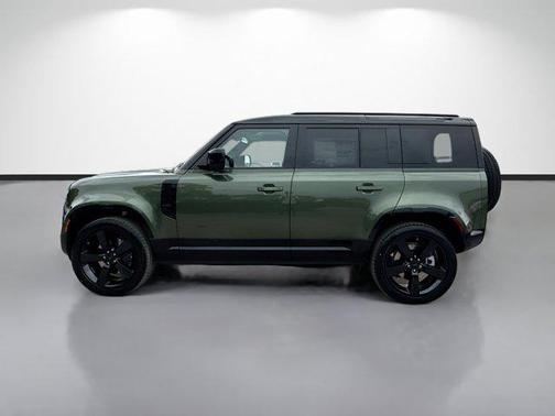 Woolstone Green Metallic 2026 Land Rover Defender P400 X-Dynamic SE