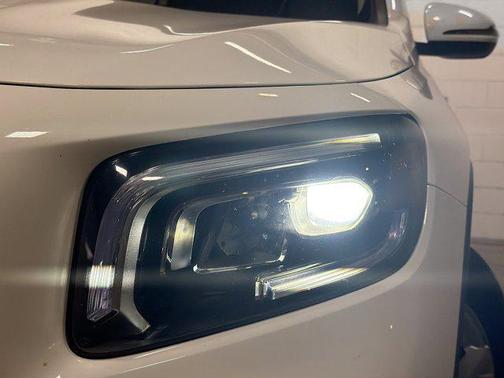 2021 Mercedes-Benz GLB 250 Base