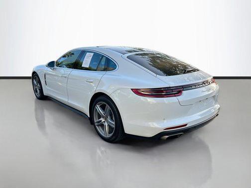 2019 Porsche Panamera 4
