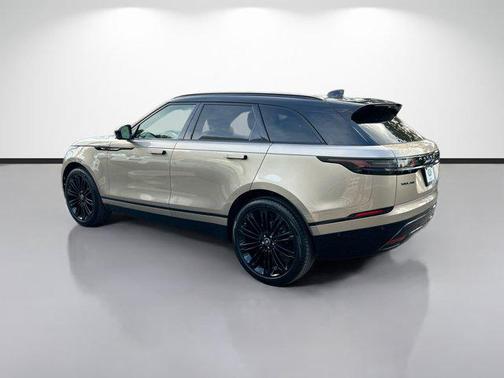 2026 Land Rover Range Rover Velar P250 SE R-Dynamic