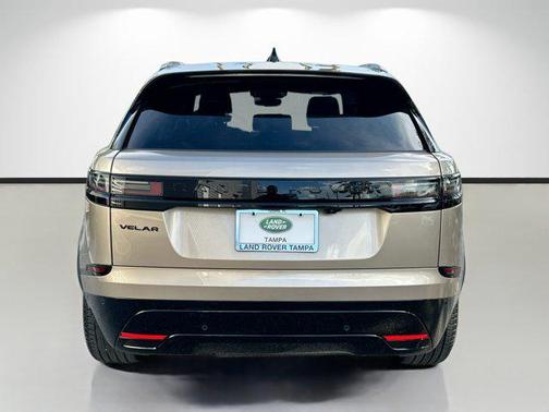 2026 Land Rover Range Rover Velar P250 SE R-Dynamic