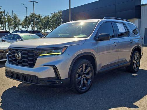 2023 Honda Pilot AWD Sport