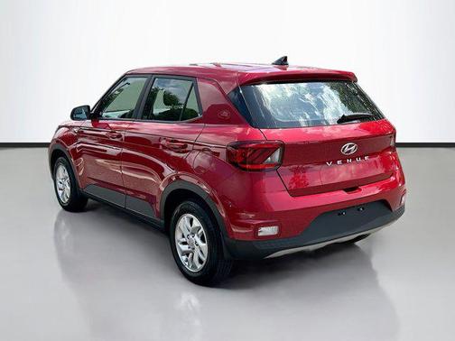 2022 Hyundai VENUE SE