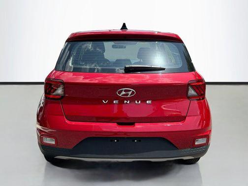 2022 Hyundai VENUE SE