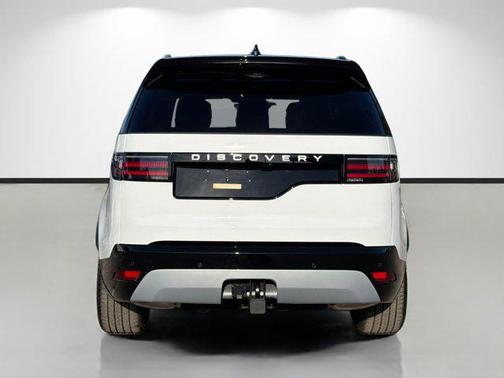2026 Land Rover Discovery Gemini Edition