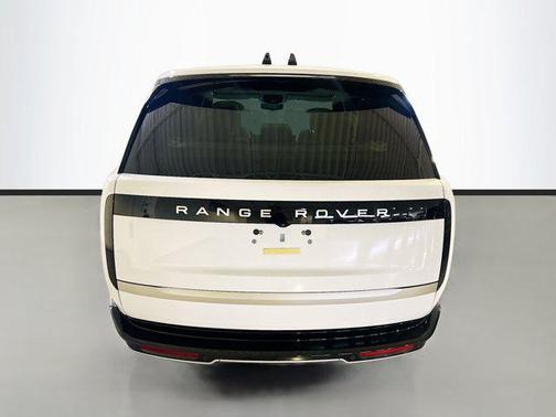 2025 Land Rover Range Rover P550e Autobiography