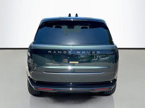 2025 Land Rover Range Rover P530 SE 7 Seat