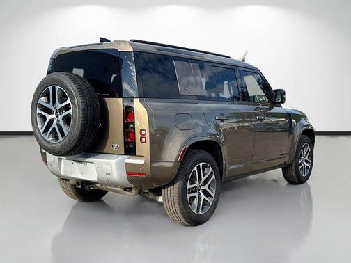2022 Land Rover Defender 110 XS Edition