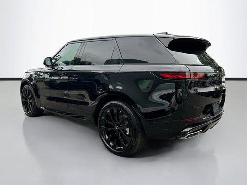 2025 Land Rover Range Rover Sport SE