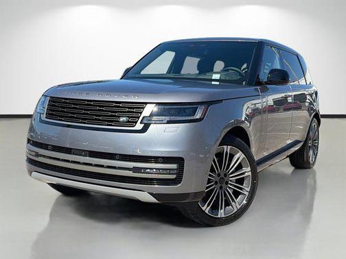 2026 Land Rover Range Rover P400 SE 7 Seat