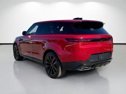 2026 Land Rover Range Rover Sport SE