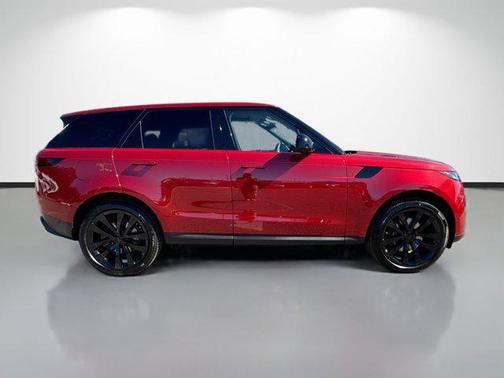 2026 Land Rover Range Rover Sport SE
