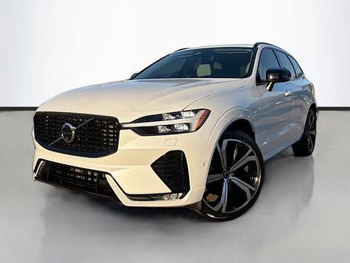 2025 Volvo XC60 B5 Ultra