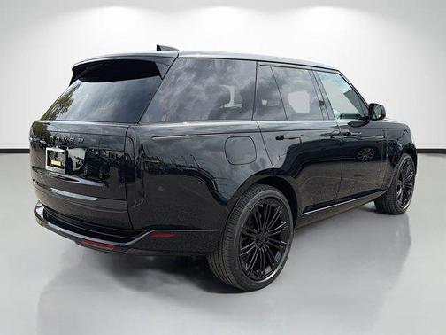 2026 Land Rover Range Rover P400 SE