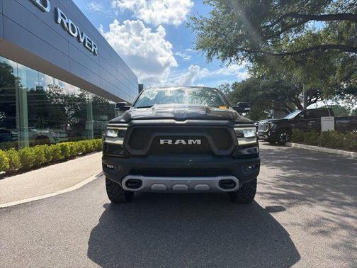 Diamond Black Crystal Pearlcoat 2019 RAM 1500 Rebel