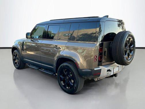 2025 Land Rover Defender 110 P400 S