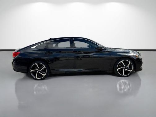 Crystal Black Pearl 2022 Honda Accord Sport 1.5T