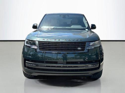 2025 Land Rover Range Rover P400 SE