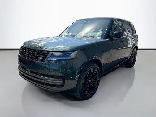2025 Land Rover Range Rover P400 SE