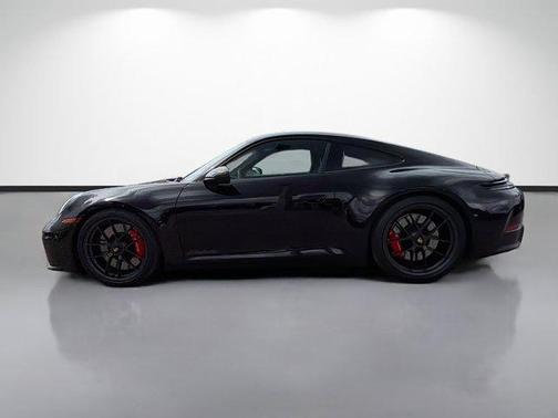 2025 Porsche 911 Carrera GTS