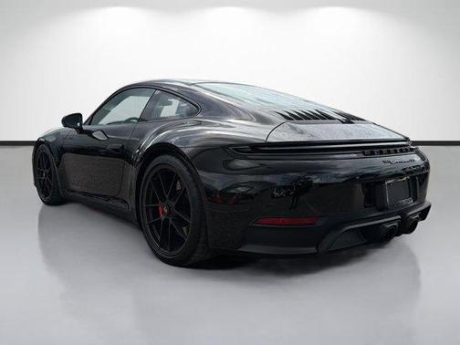 2025 Porsche 911 Carrera GTS