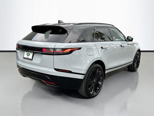 2026 Land Rover Range Rover Velar P250 SE R-Dynamic