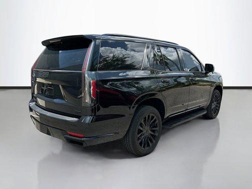 2023 Cadillac Escalade Luxury