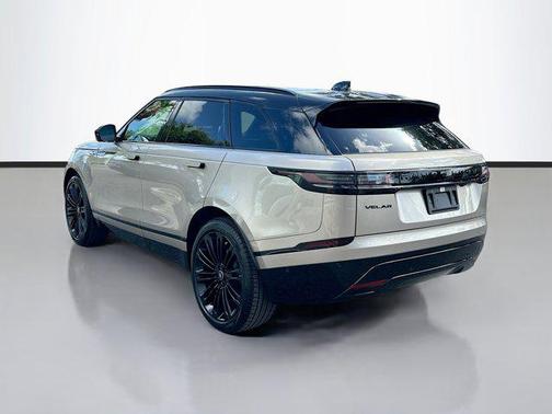 2026 Land Rover Range Rover Velar P250 SE R-Dynamic