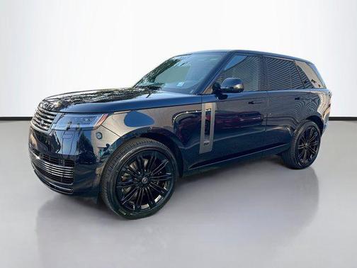 2025 Land Rover Range Rover P615 SV
