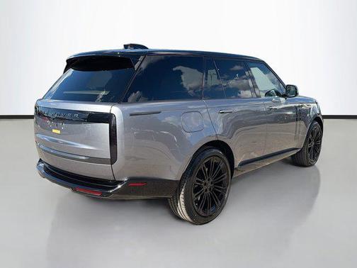 2026 Land Rover Range Rover P400 SE