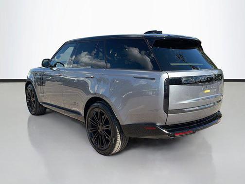 2026 Land Rover Range Rover P400 SE