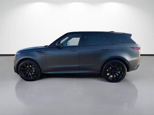 2026 Land Rover Range Rover Sport SE