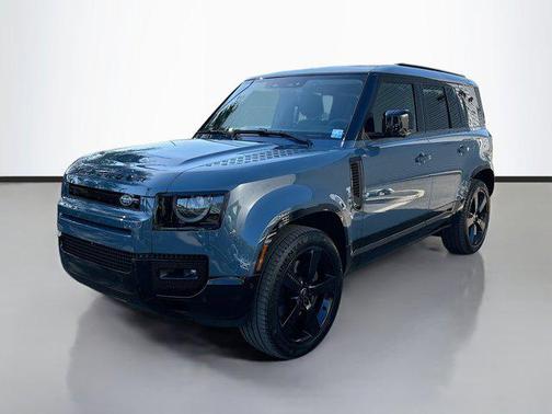 2025 Land Rover Defender 110 P400 X-Dynamic SE