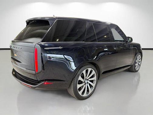 2024 Land Rover Range Rover P530 Autobiography