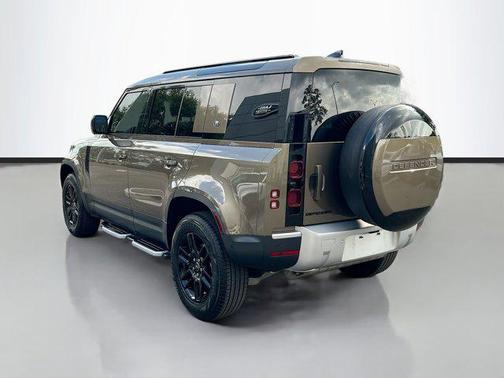 2023 Land Rover Defender 110 S