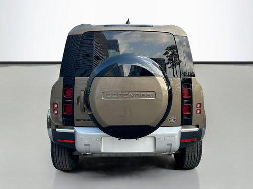 2023 Land Rover Defender 110 S