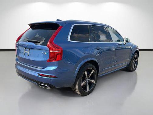 2019 Volvo XC90 T6 R-Design