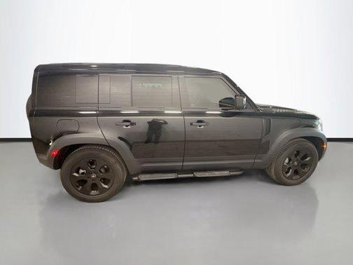 2025 Land Rover Defender 110 P300