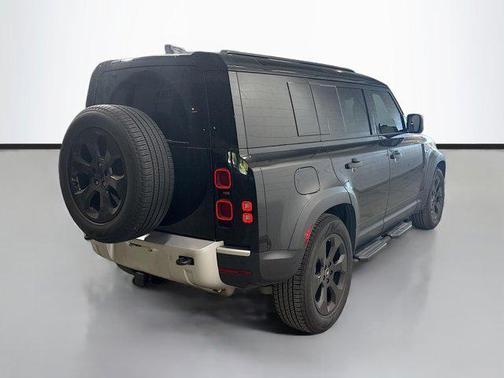 2025 Land Rover Defender 110 P300