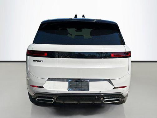 2025 Land Rover Range Rover Sport SE