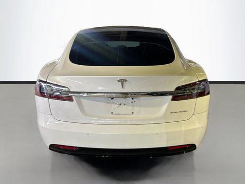2021 Tesla Model S Long Range