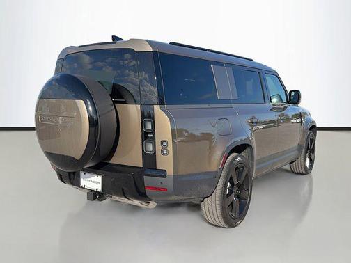 2026 Land Rover Defender P300 S