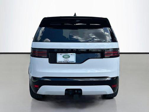 2025 Land Rover Discovery P360 Dynamic SE