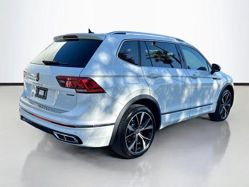 2024 Volkswagen Tiguan 2.0T SEL R-Line 4MOTION