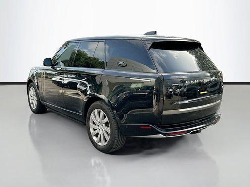 2023 Land Rover Range Rover P400 SE