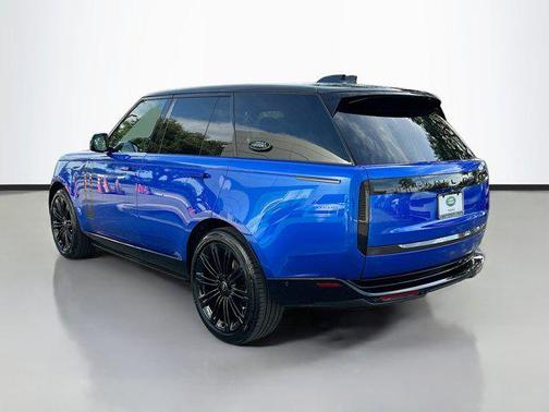 2025 Land Rover Range Rover P400 SE