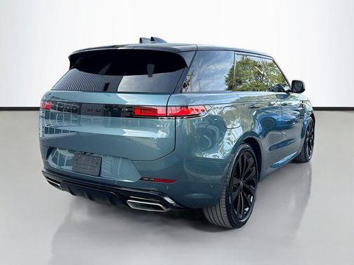 2025 Land Rover Range Rover Sport SE